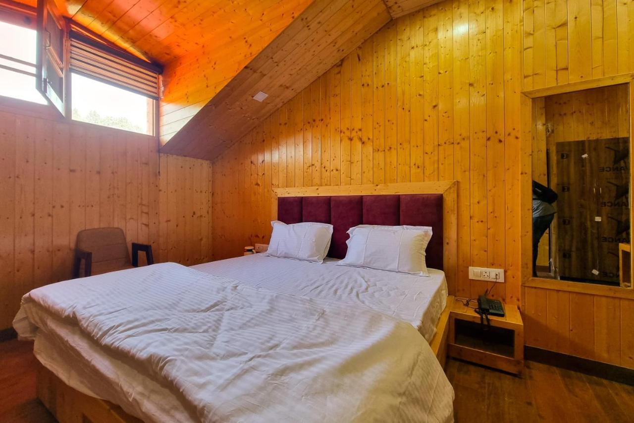 Hotel White Cloud Banikhet エクステリア 写真